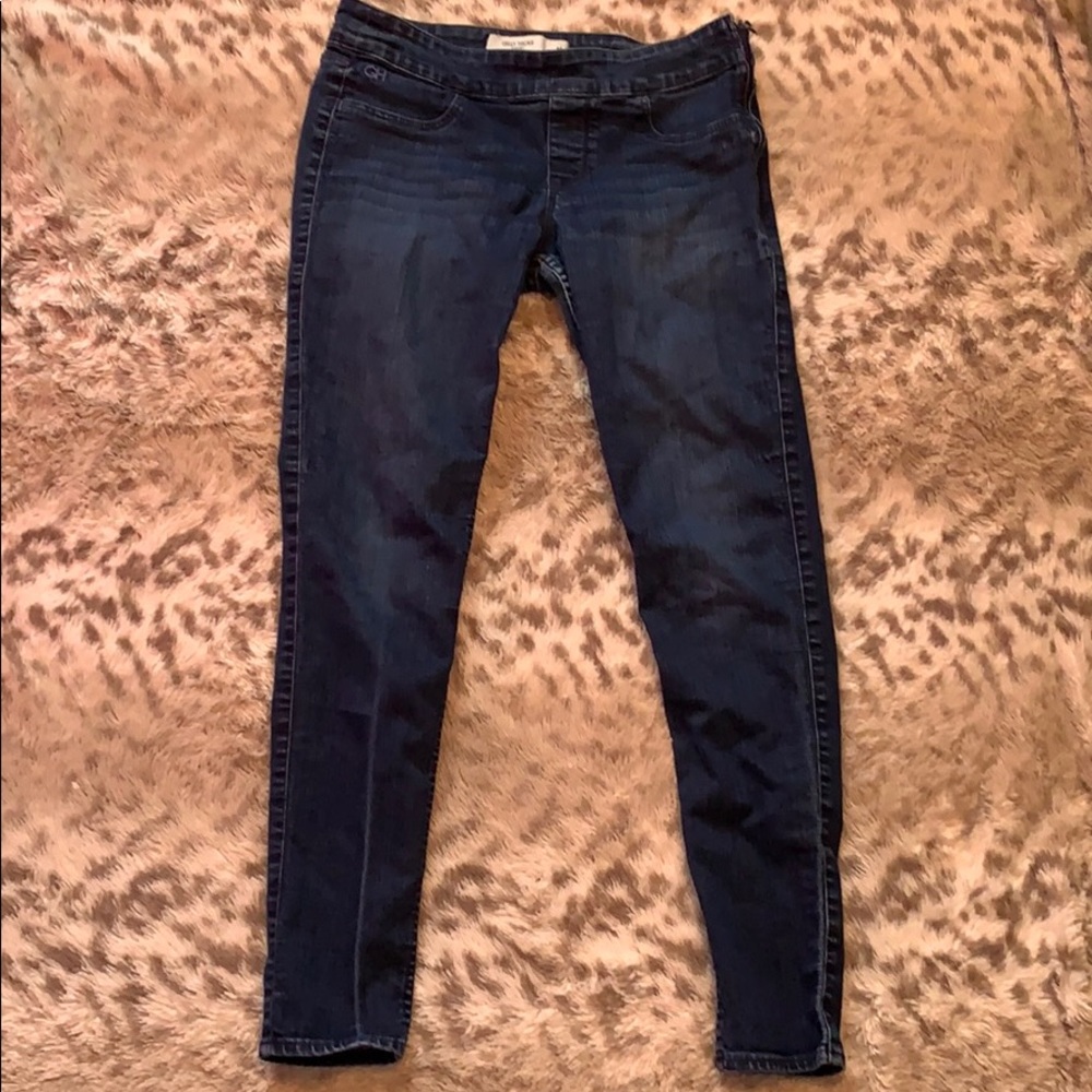 Gilly Hicks Jeans